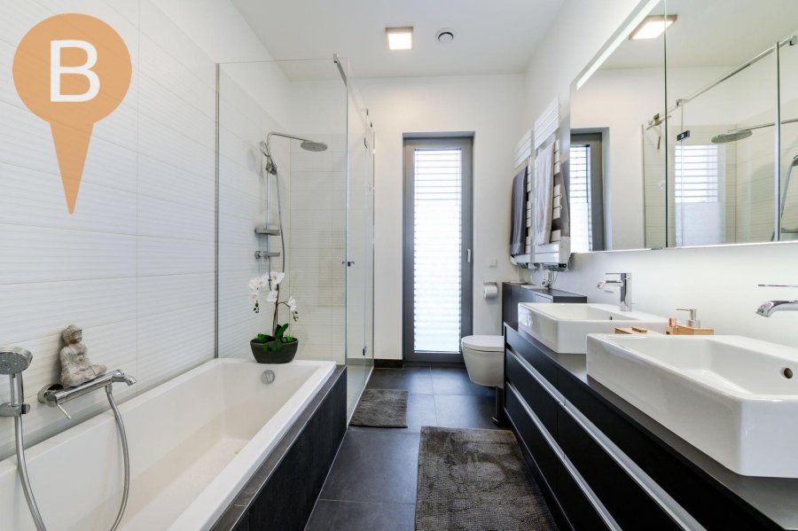 Penthouse to let 4 bedrooms in Luxembourg-Merl