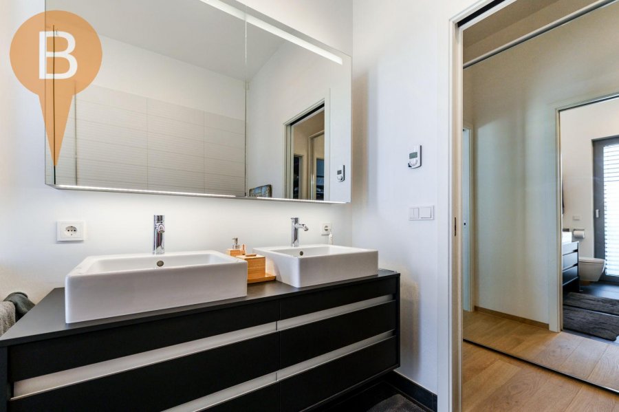 Penthouse to let 4 bedrooms in Luxembourg-Merl