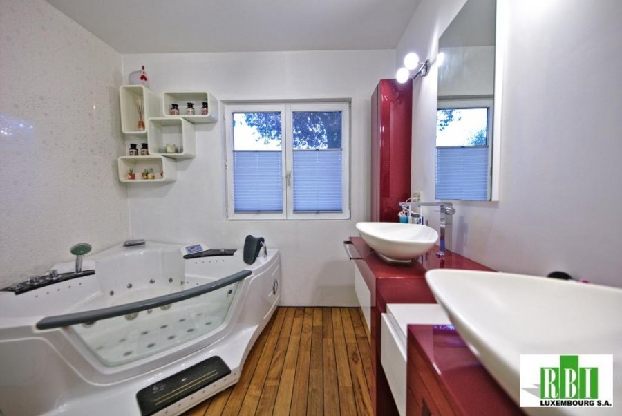 Bungalow zu verkaufen 5 Schlafzimmer in Junglinster