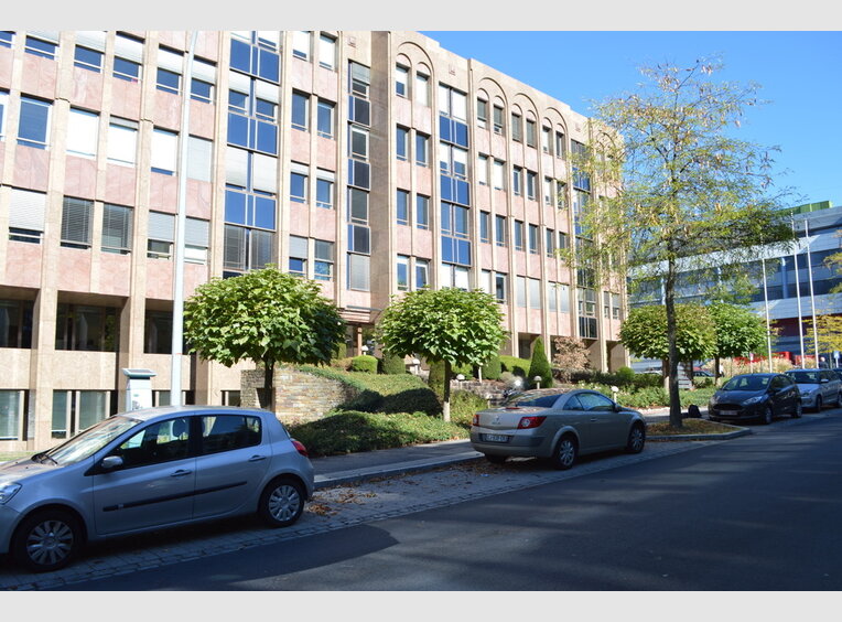 Bureau à louer à Luxembourg-Kirchberg - Réf. 6040653
