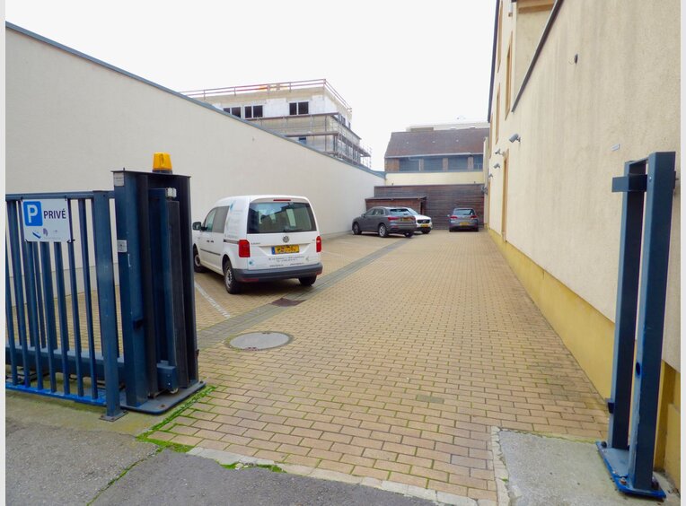 Bureau à louer 20 Chambres à Luxembourg (LU) - Réf. 6998109