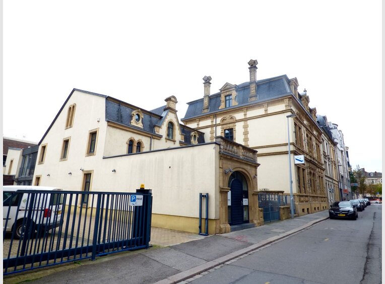 Bureau à louer 20 Chambres à Luxembourg (LU) - Réf. 6998109