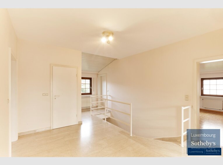 House for rent 4 bedrooms in Capellen - Ref. 6671709