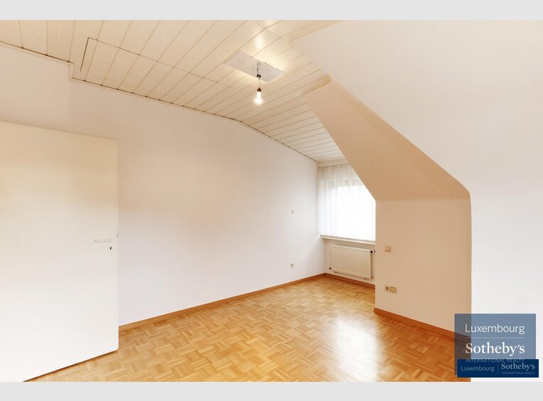 House for rent 4 bedrooms in Capellen - Ref. 6671709
