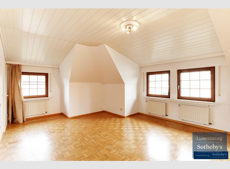 House for rent 4 bedrooms in Capellen - Ref. 6671709