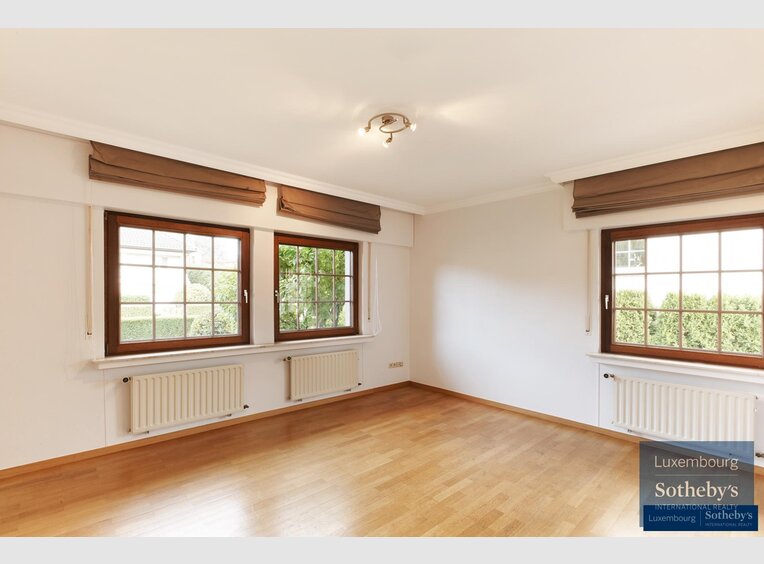 House for rent 4 bedrooms in Capellen - Ref. 6671709