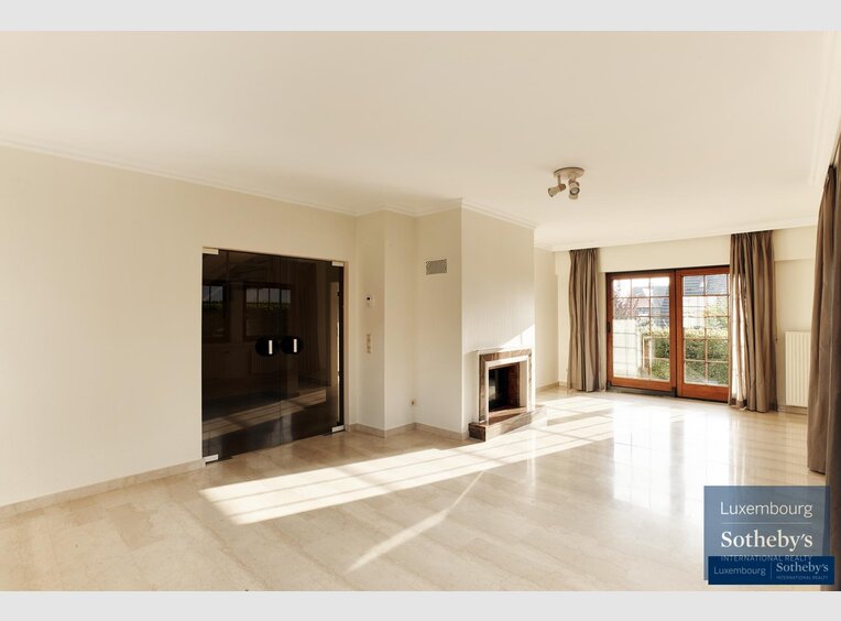 House for rent 4 bedrooms in Capellen - Ref. 6671709