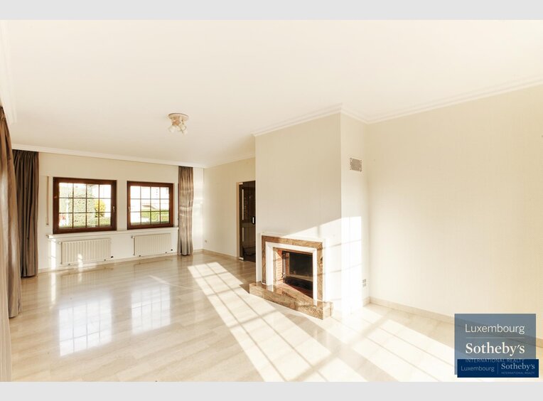 House for rent 4 bedrooms in Capellen - Ref. 6671709