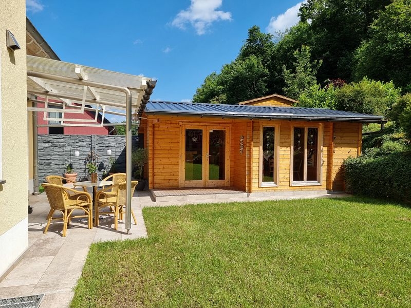 Haus zu verkaufen in Hüttingen