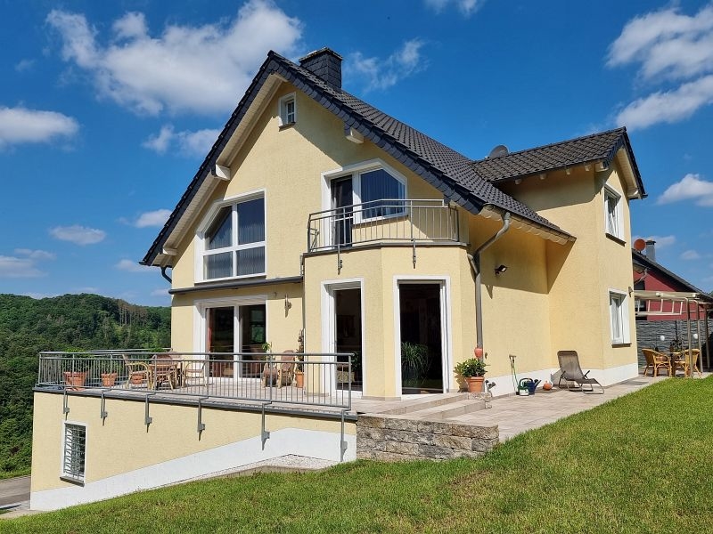 Haus zu verkaufen in Hüttingen