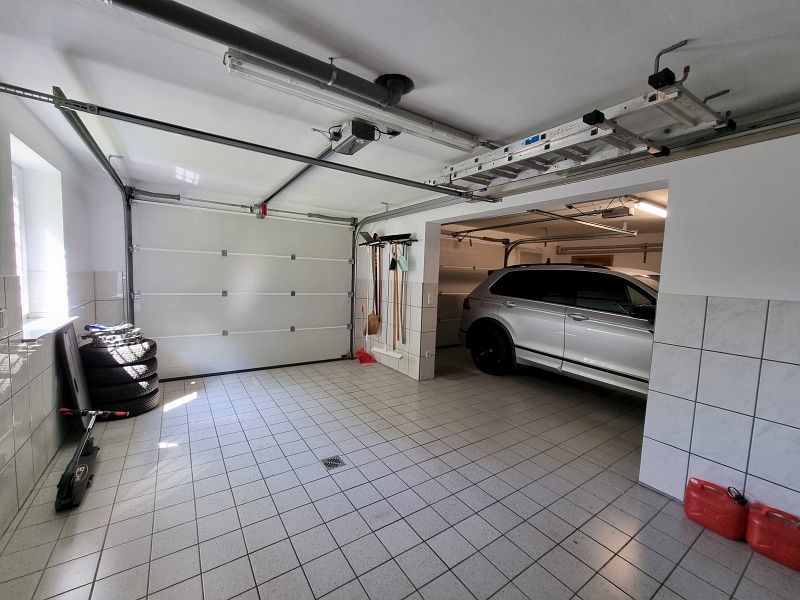 Haus zu verkaufen in Hüttingen