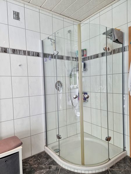 Haus zu verkaufen in Hüttingen