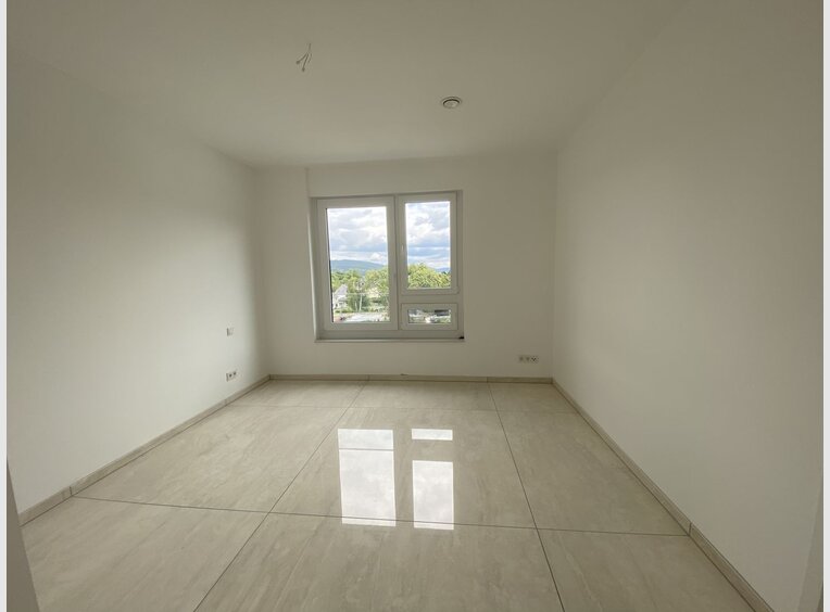 Penthouse for rent 2 bedrooms in Trier (DE) - Ref. 6860685