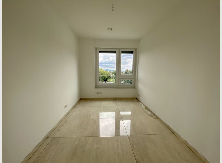 Penthouse for rent 2 bedrooms in Trier (DE) - Ref. 6860685