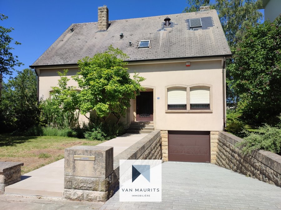 Maison à louer 4 chambres à Luxembourg-Limpertsberg