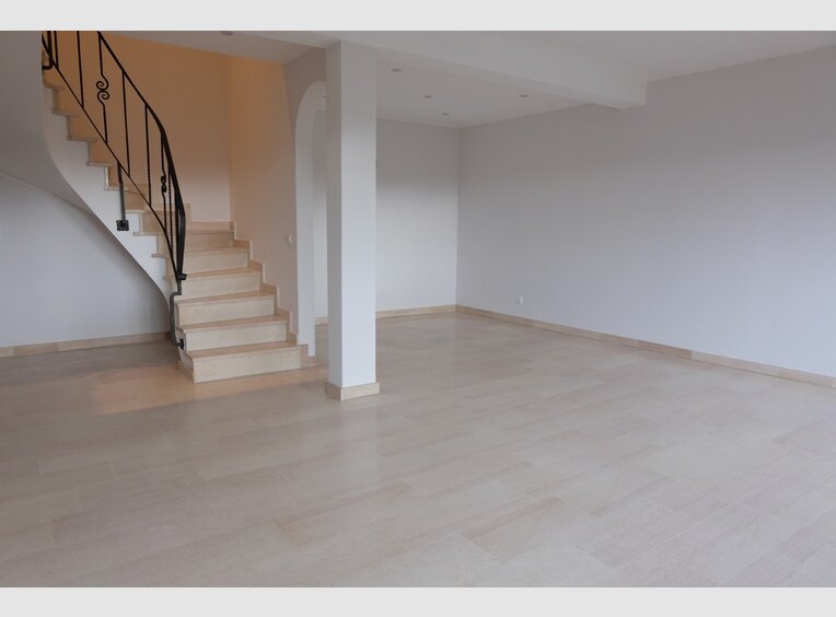 Duplex à louer 2 Chambres à Bertrange (LU) - Réf. 6599357