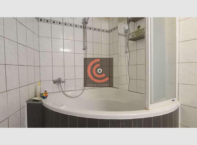 Maison mitoyenne à vendre 4 Chambres à Larochette (LU) - Réf. 6595533