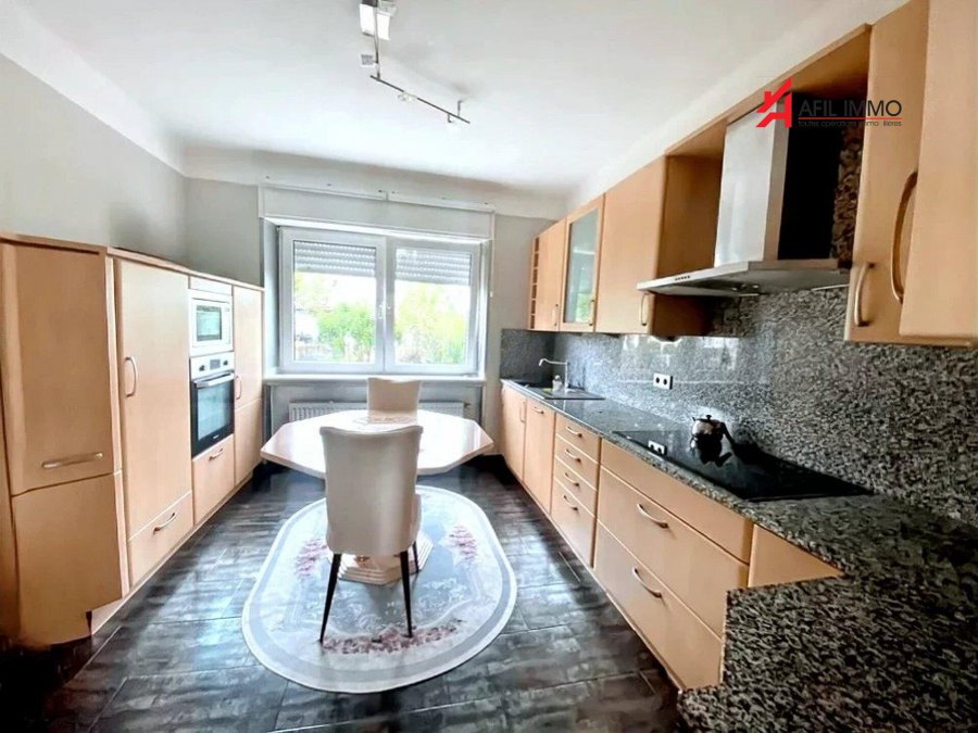 Maison jumelée à vendre 4 chambres à Pétange