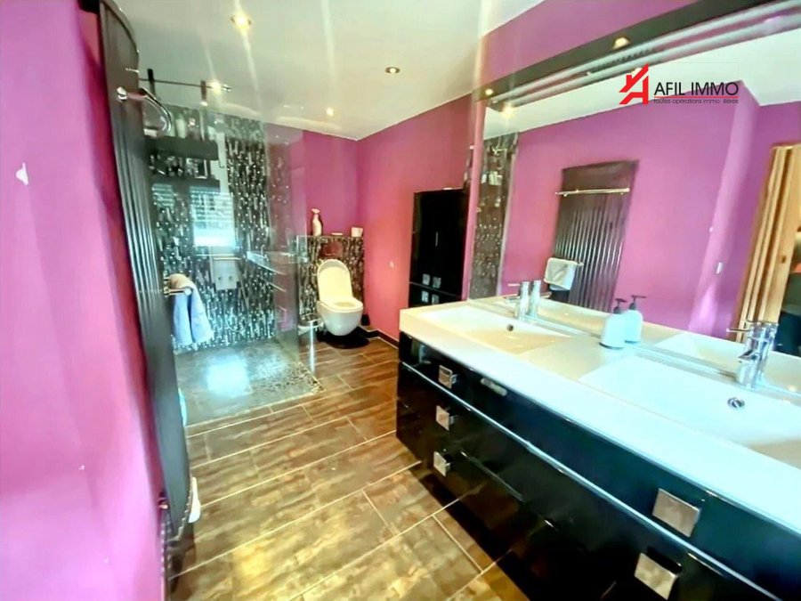 Maison jumelée à vendre 4 chambres à Pétange