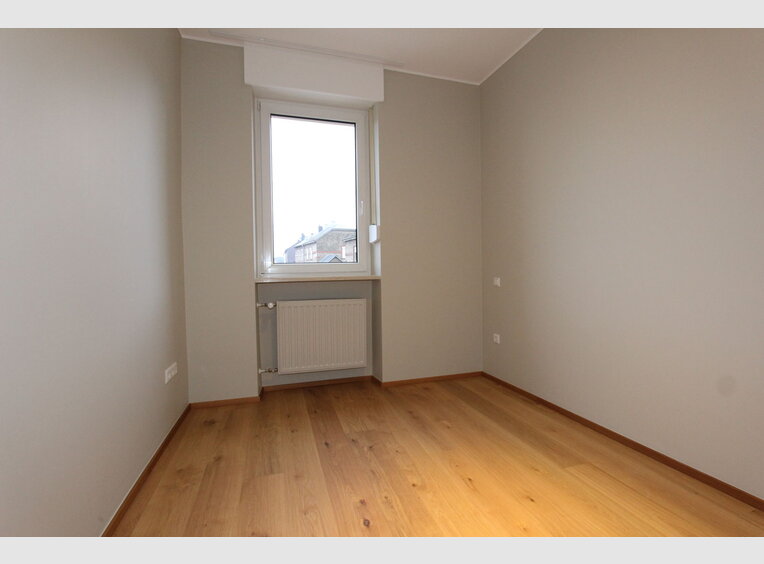 Semi-detached house for rent 3 bedrooms in Differdange (LU) - Ref. 7092477