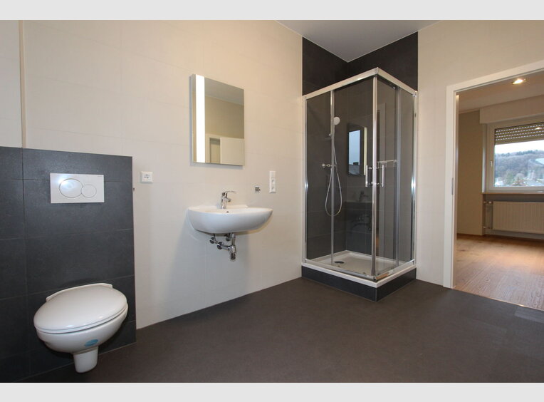 Semi-detached house for rent 3 bedrooms in Differdange (LU) - Ref. 7092477
