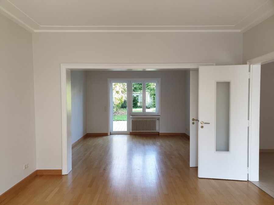 Maison à louer 5 chambres à Luxembourg-Limpertsberg