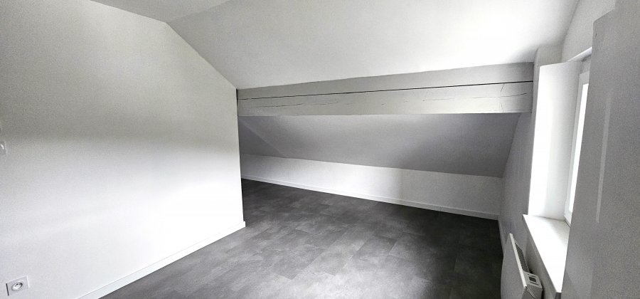 Appartement à louer F2 à Le Syndicat