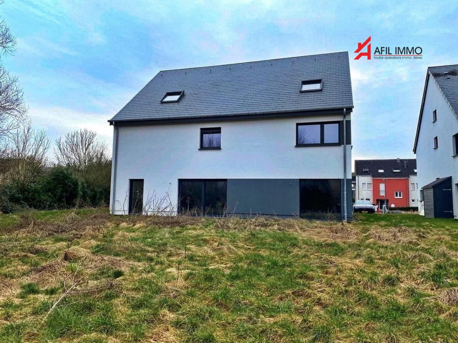 Maison individuelle à vendre 6 chambres à Bous