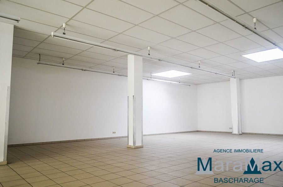 Local commercial à louer à Bascharage