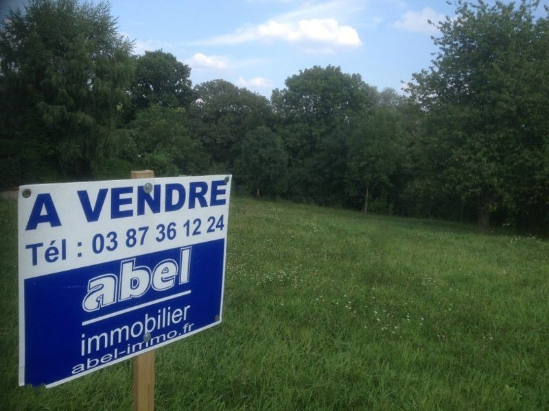 Terrain constructible à vendre à Bouzonville