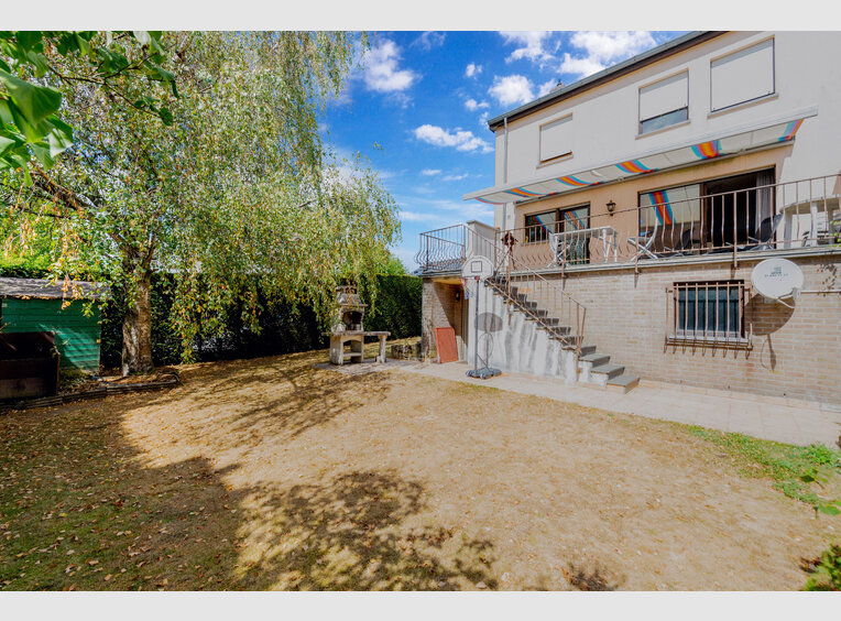 Semi-detached house for sale 4 bedrooms in Sandweiler (LU) - Ref. 6967950
