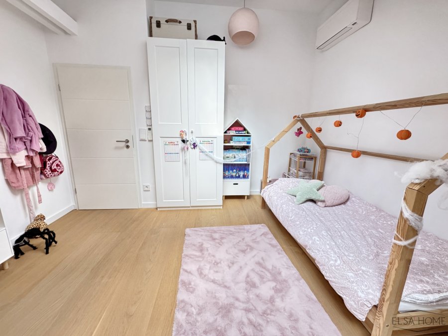 Maison à vendre 6 chambres à Strassen