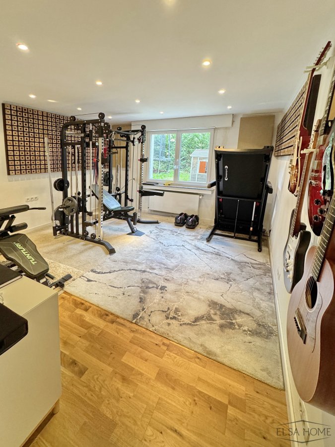 Maison à vendre 6 chambres à Strassen