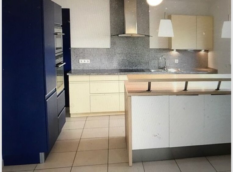 Semi-detached house for rent 5 bedrooms in Luxembourg (LU) - Ref. 7135134