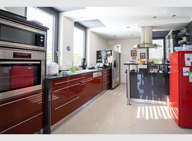 Maison à vendre 9 Pièces à Echternacherbrück (DE) - Réf. 7165374
