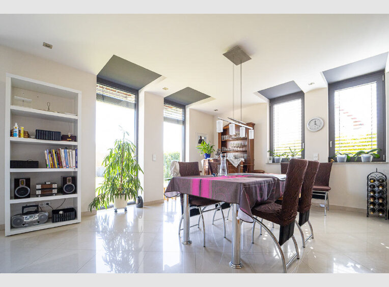 Maison à vendre 9 Pièces à Echternacherbrück (DE) - Réf. 7165374