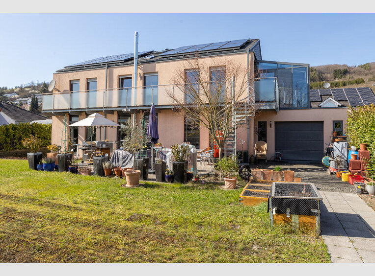Maison à vendre 9 Pièces à Echternacherbrück (DE) - Réf. 7165374