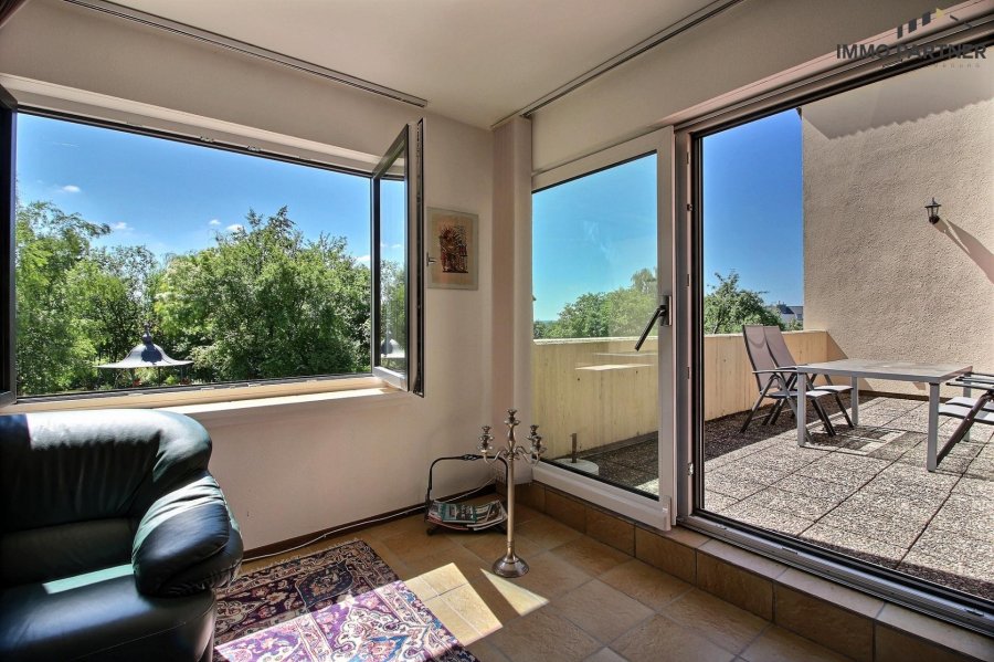 Villa zu verkaufen 6 Schlafzimmer in Nospelt