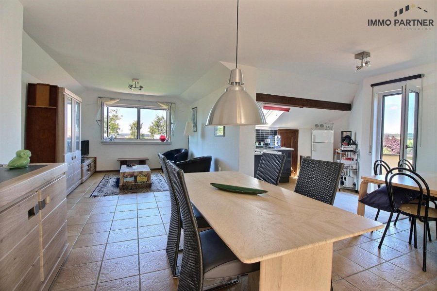 Villa zu verkaufen 6 Schlafzimmer in Nospelt