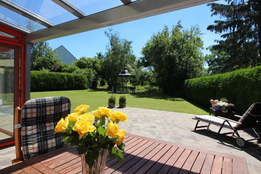 Villa zu verkaufen 6 Schlafzimmer in Nospelt