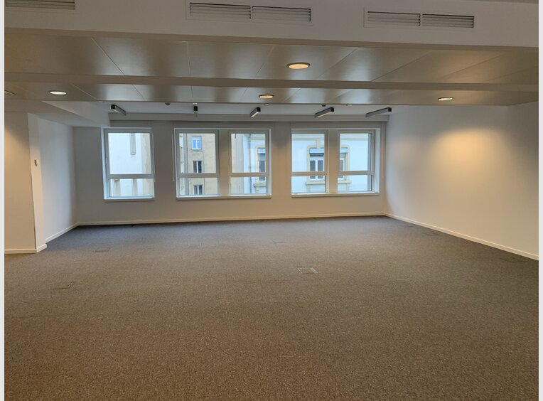 Bureau à louer à Luxembourg (LU) - Réf. 7103438