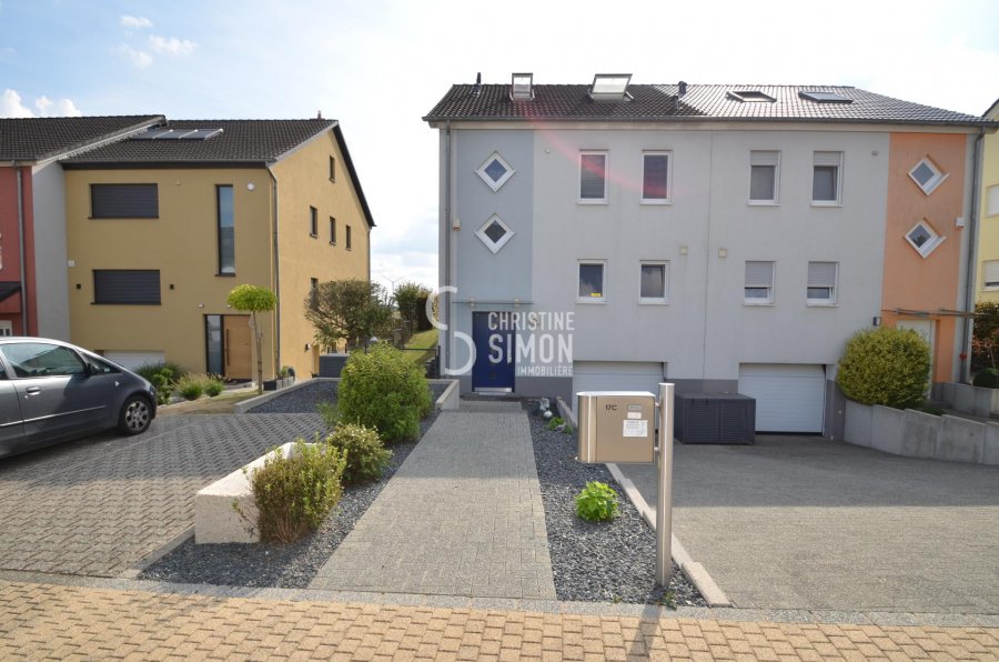 Maison jumelée à vendre 3 chambres à Kleinbettingen