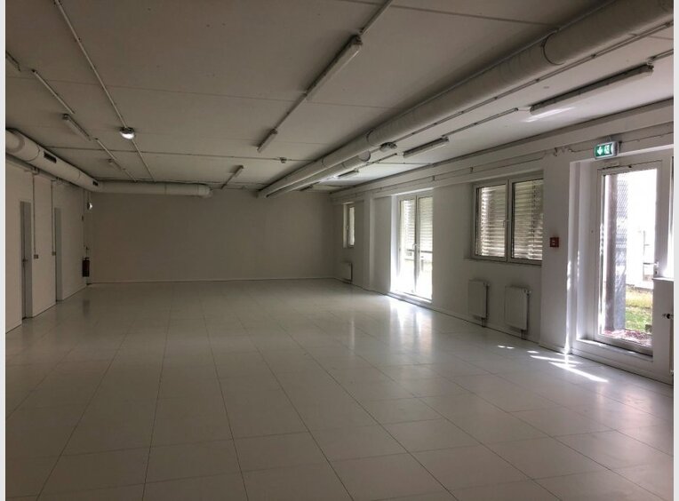 Bureau à louer à Munsbach (Syrdall-(Parc-dactivité)) (LU) - Réf. 6854126