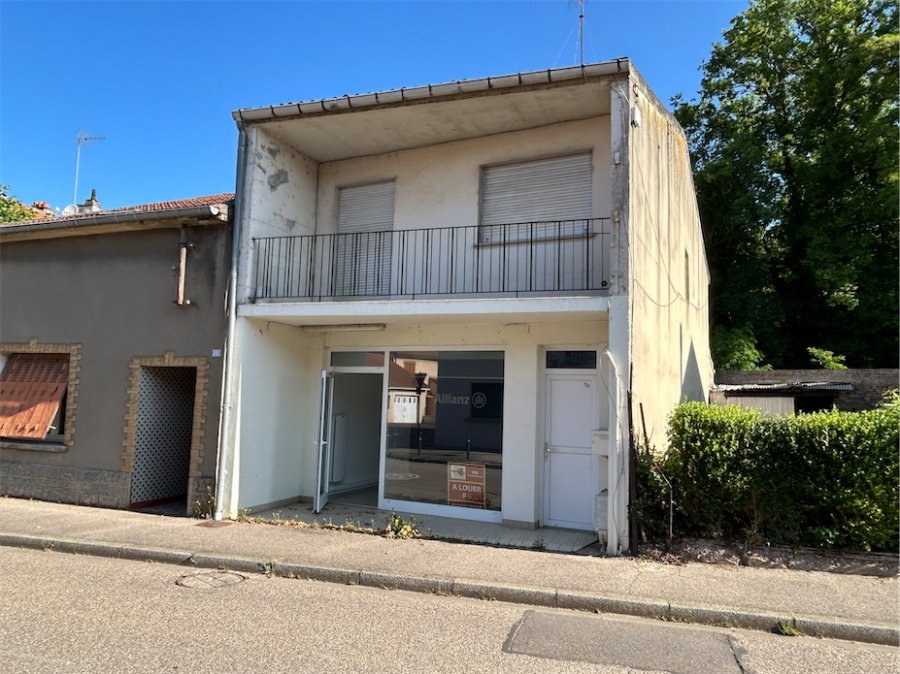 Local commercial à 