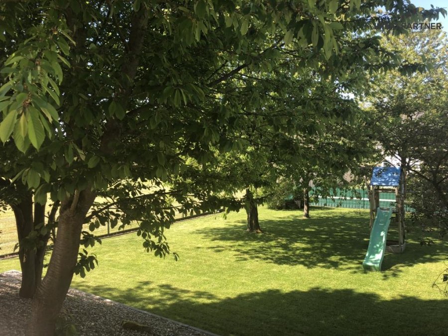 Villa zu verkaufen 6 Schlafzimmer in Erpeldange