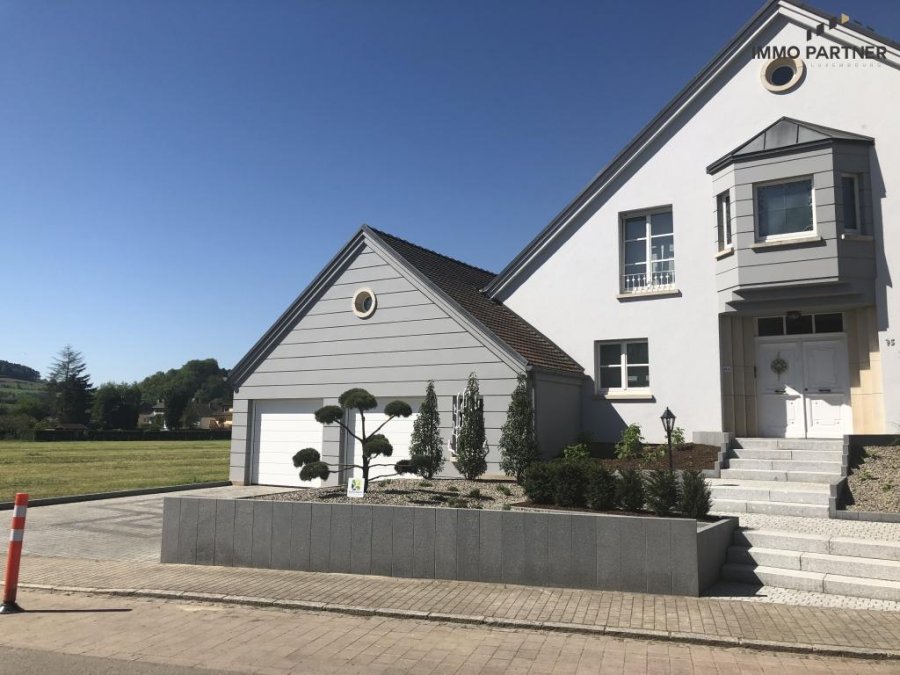 Villa zu verkaufen 6 Schlafzimmer in Erpeldange