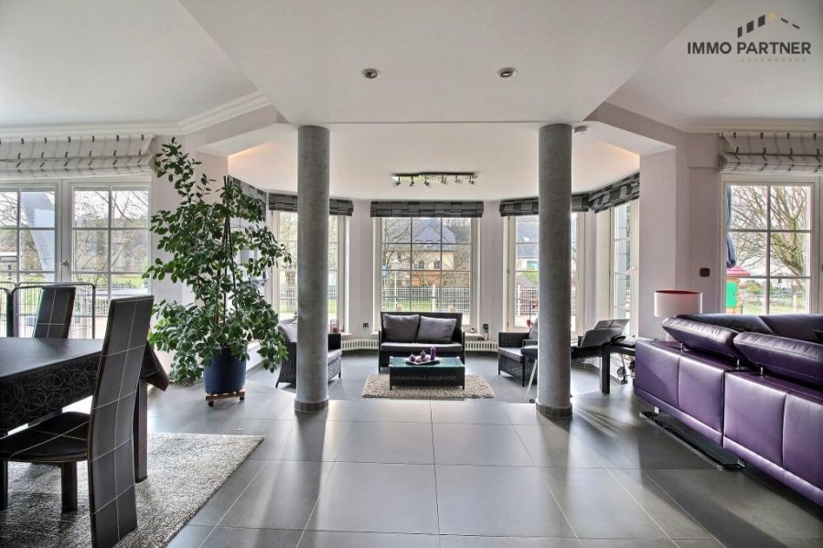 Villa zu verkaufen 6 Schlafzimmer in Erpeldange