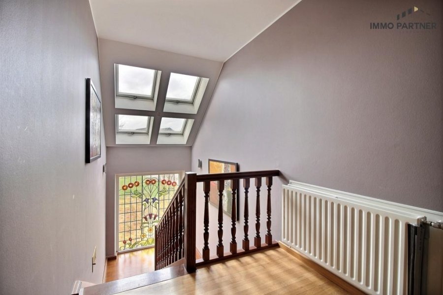 Villa zu verkaufen 6 Schlafzimmer in Erpeldange