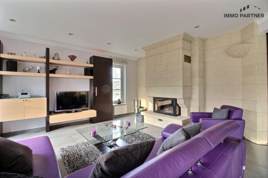 Villa zu verkaufen 6 Schlafzimmer in Erpeldange