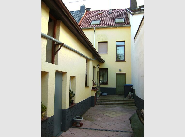 House for sale 6 rooms in Saarlouis (DE) - Ref. 5577023